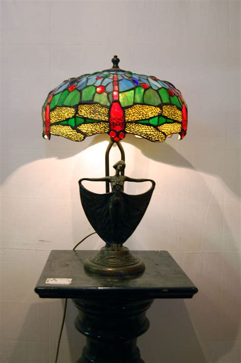 tiffany replica table lamp